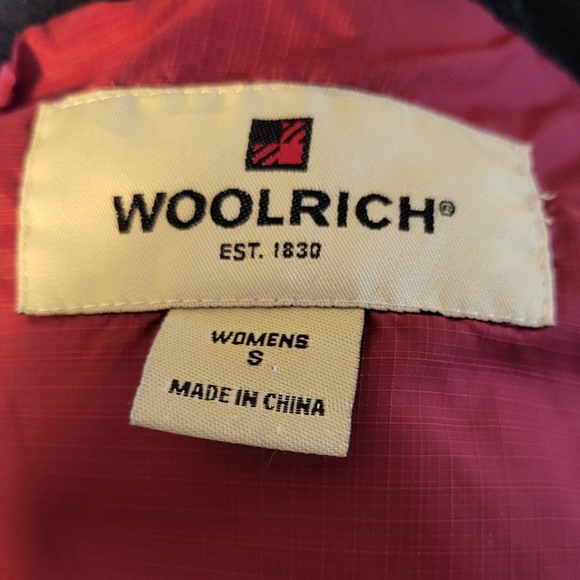 Woolrich Insulated "Ruby" Red Quilted Puffer Vest (18508) - Picture 10 of 11